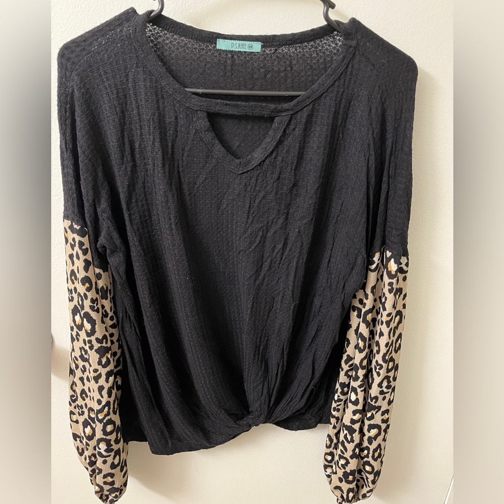 🔥 Black and Leopard Print Women's Top